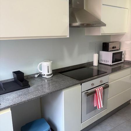Apartamento; En El Camino Con Wifi A Guarda Luaran gambar